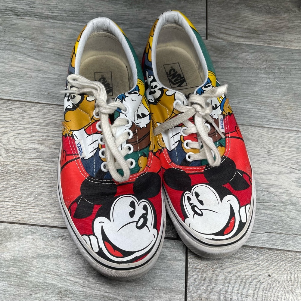 Vans x Disney Era Mickey Mouse & Friends size 9.5